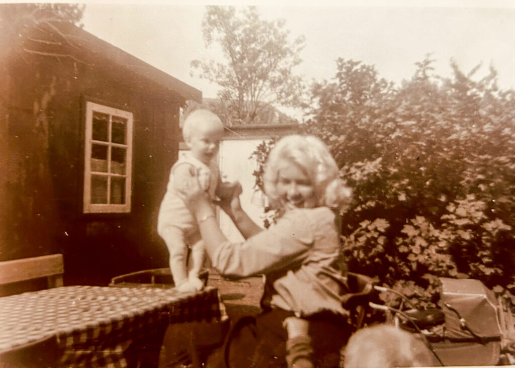 Per Palmkvist Knudsen kolonihave i Emdrup, Emdruphøj 70 Fotograferet 1960