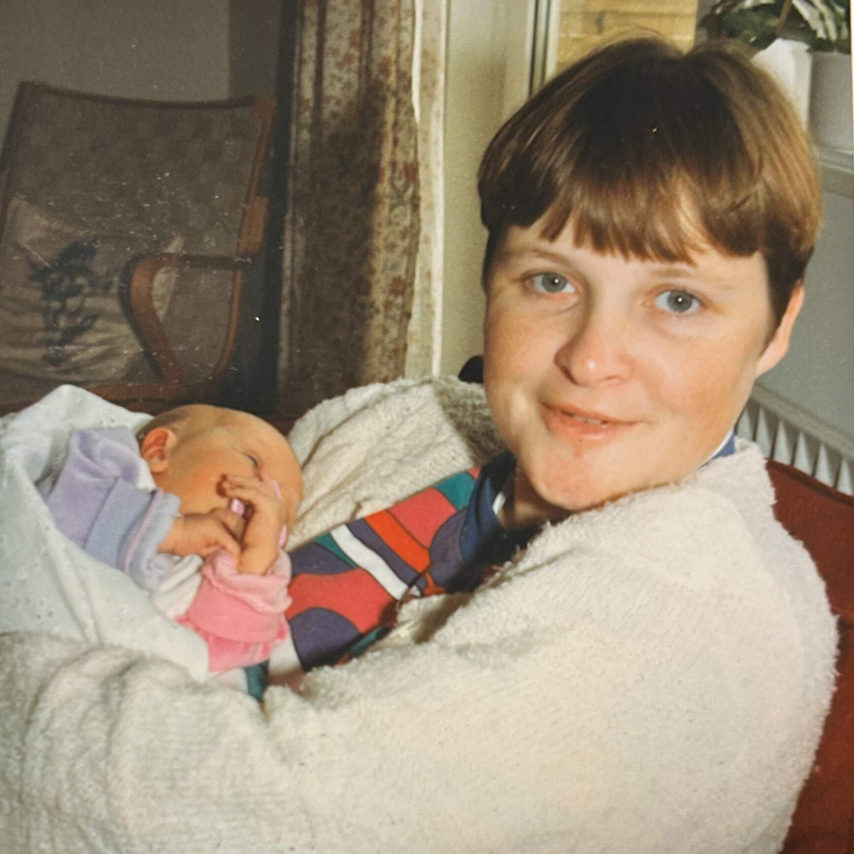 Foto; Vivi Stender hjemme med Nathalie Stender, Farum 1992